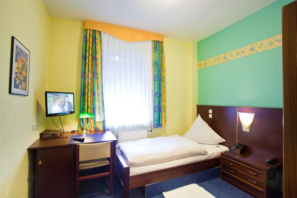 Zur Kastanie Hotel Mülheim an der Ruhr Værelse billede
